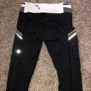 Crop black lululemon leggings